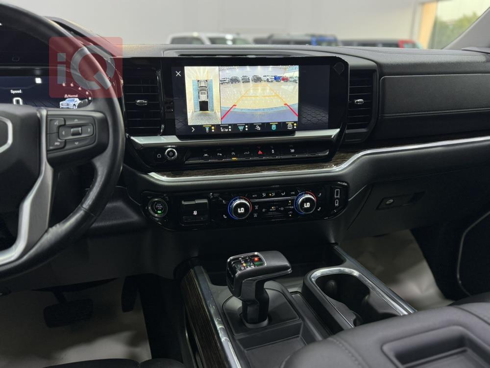 GMC Sierra